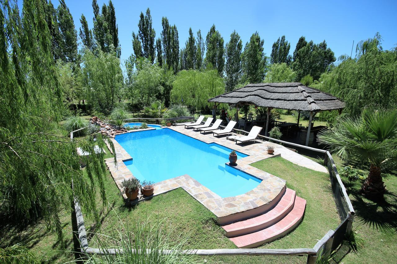 Cabanas El Pueblo Escondido Hotel San Rafael  Zewnętrze zdjęcie