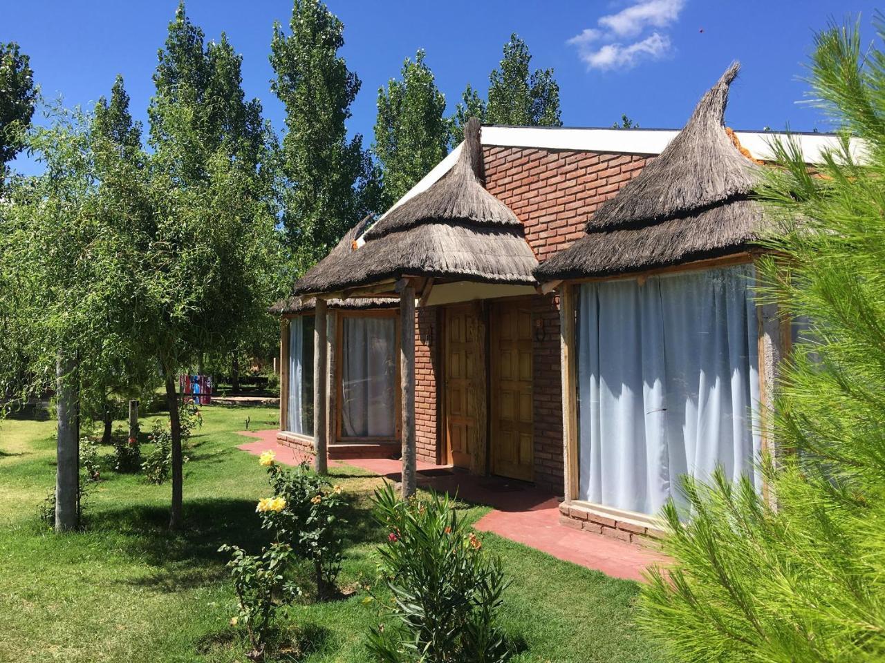 Cabanas El Pueblo Escondido Hotel San Rafael  Zewnętrze zdjęcie